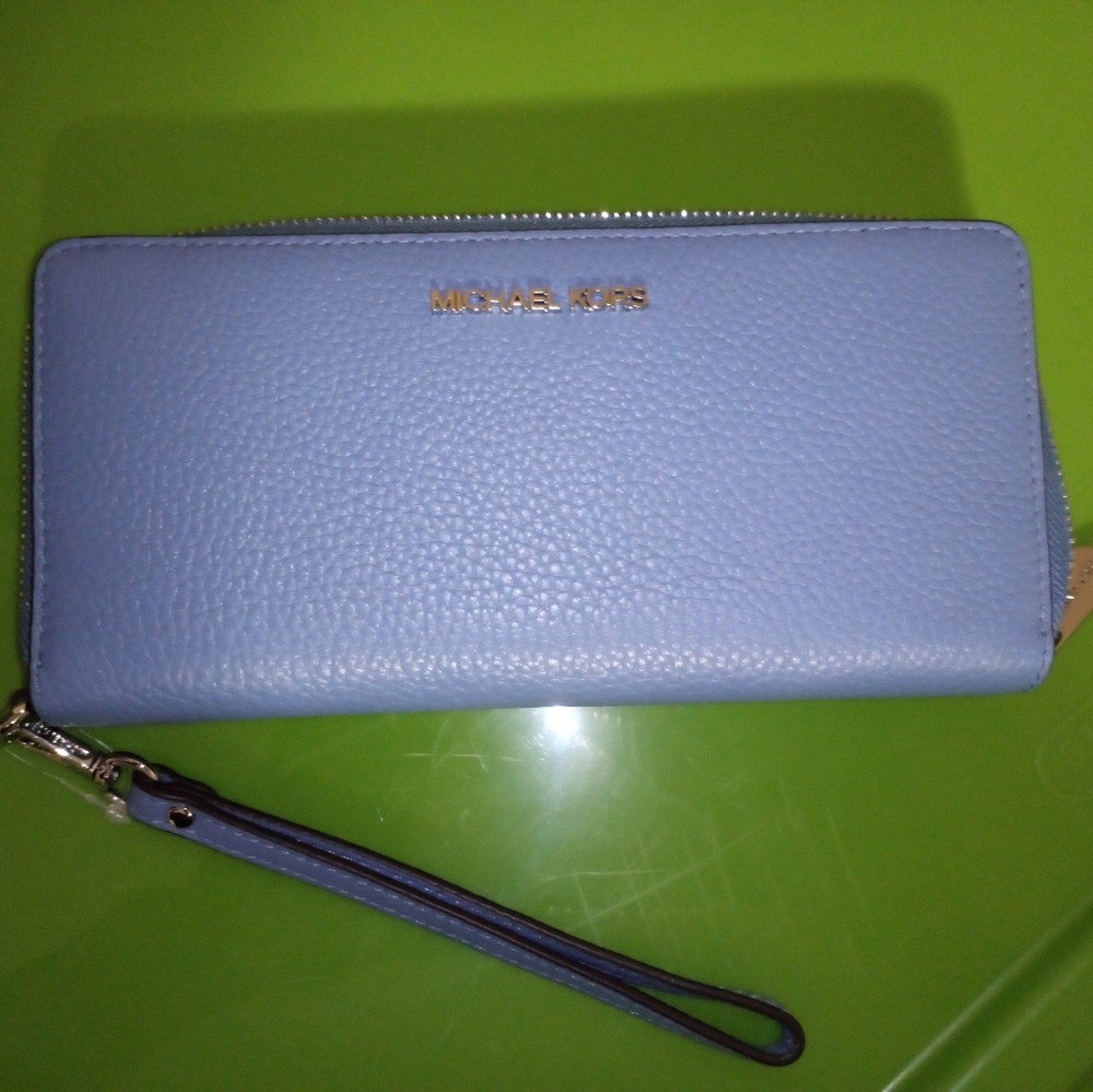 Michael Kors Jet Set Travel Wallet/Wristlet